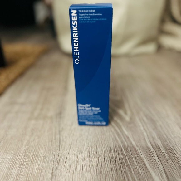 Ole Hendriksen Glow OH Dark Spot Toner - Picture 5 of 10